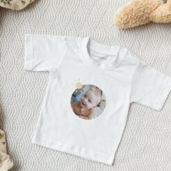 T-shirt til babyer med navn - Korte ærmer - hvid - 50/56