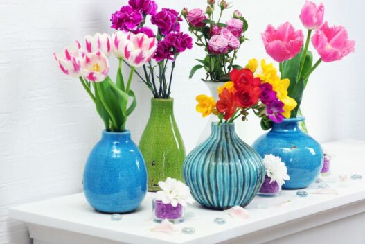Vaser med blomster